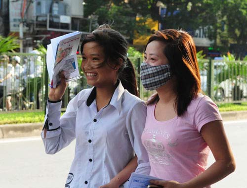 Thí sinh hồ hởi với đề Toán, Lịch Sử - 8