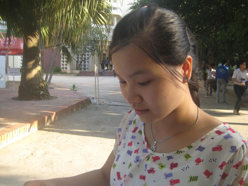 Thí sinh hồ hởi với đề Toán, Lịch Sử - 2