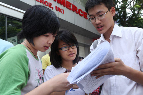 Đề Địa lý đề cập Hoàng Sa, Trường Sa - 8