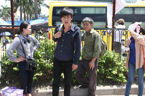 Sĩ tử "đội nắng" về quê - 13