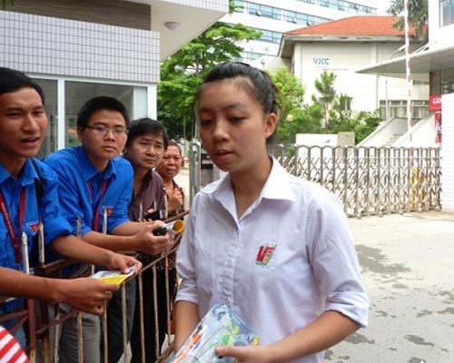 “Mê muội thần tượng” vẫn được điểm? - 2