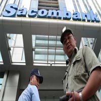 Tài chính - Bất động sản - Con trai phó chủ tịch Sacombank mua "chui" CK