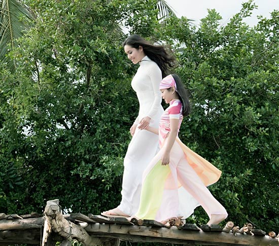 Hoàng My dịu dàng áo trắng - 3