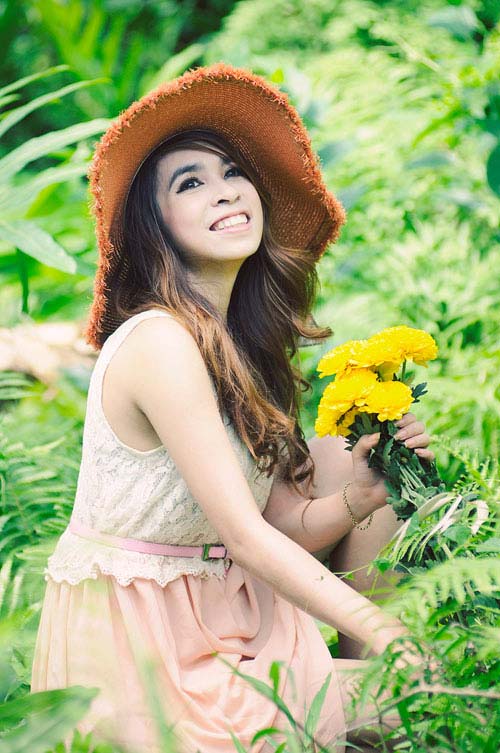 Cô gái thích gợi cảm chừng mực - 2