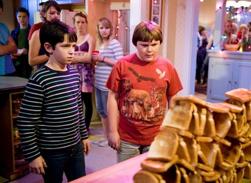 Trailer phim: Diary of A Wimpy Kid: Rodrick Rules - 5