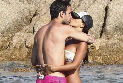 Fabregas “bay bổng” cùng người tình - 4