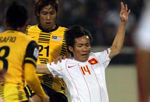 AFF Cup 2012: Đâu chỉ có người Thái - 1