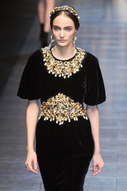 Hoa văn quý tộc làm chủ xu hướng 2012 - 9