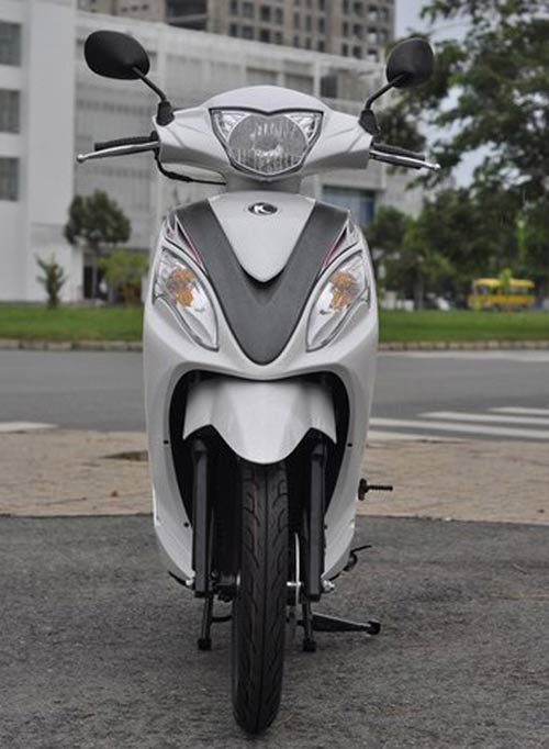 Xuất hiện xe tay ga Candy HI giá 21,7 triệu đồng - 2