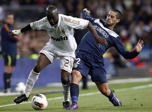 Real & “số 2”: Cây nhà lá vườn - 2