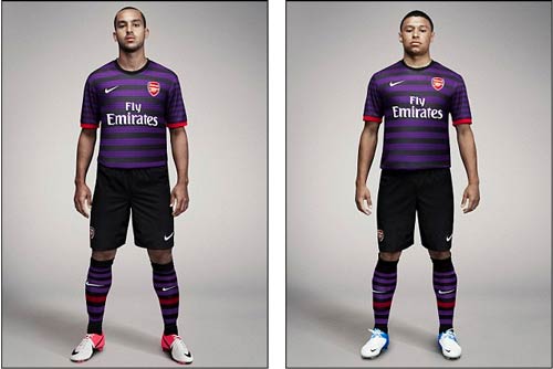 Áo “độc” cho sân khách của Arsenal - 2