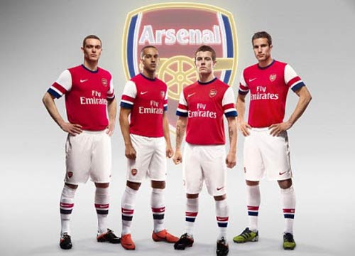 Áo “độc” cho sân khách của Arsenal - 3