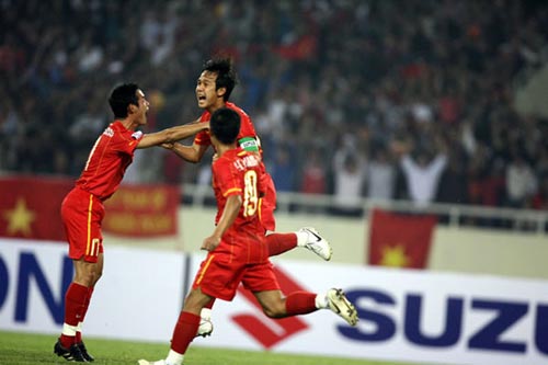 Nhiều mục tiêu cho ĐTVN - 1