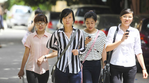 Tuyển thẳng áp đảo thi tuyển - 1