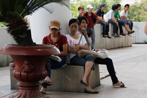 Căng thẳng vòng loại Vietnam Idol tại HN - 8