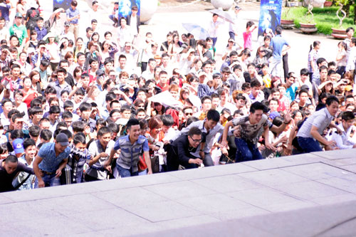 Căng thẳng vòng loại Vietnam Idol tại HN - 2