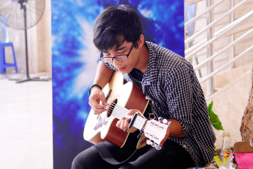 Căng thẳng vòng loại Vietnam Idol tại HN - 14