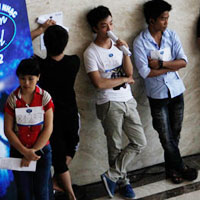 Ca nhạc - MTV - Căng thẳng vòng loại Vietnam Idol tại HN