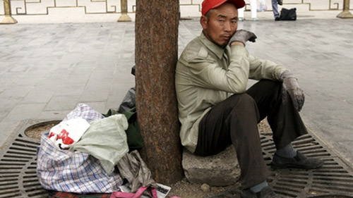 Hơn một nửa dân Bắc Kinh không hạnh phúc - 1