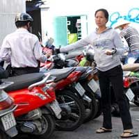 Tin tức trong ngày - TPHCM: Phí trông giữ xe tăng gấp 2-5 lần