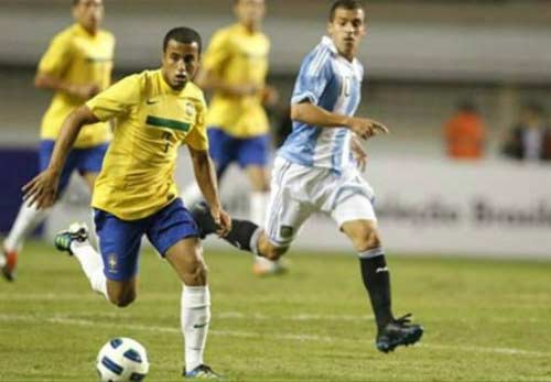 MU: Chỉ 2 là chưa đủ - 2