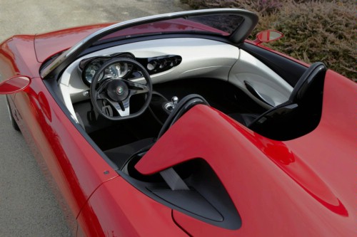 Alfa Romeo Spider “siêu mẫu” trên sàn diễn - 11