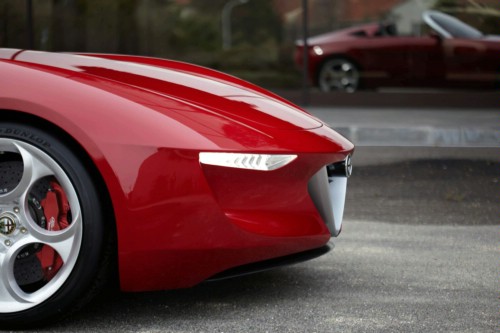 Alfa Romeo Spider “siêu mẫu” trên sàn diễn - 3