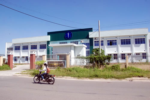 Chuyển địa điểm, TT Cấp cứu 115 gặp khó - 1