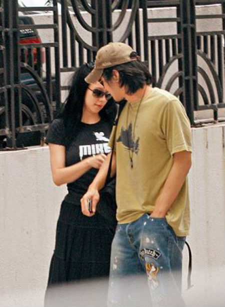 Thư Kỳ "giấu đầu hở đuôi"? - 8