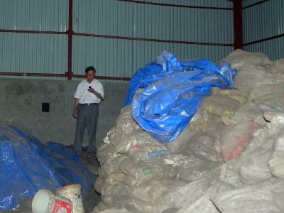 Bắt 200 tấn quặng lậu trị giá tiền tỷ - 2