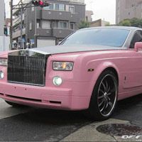 Ô tô - Xe máy - “Cận cảnh” Rolls-Royce Phantom màu hồng
