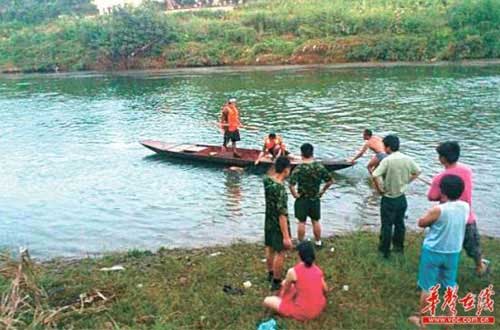 TQ: Xả thân cứu người rồi bị bỏ mặc đến chết - 2