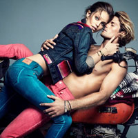 Bí quyết mặc đẹp - Jeans sexy gấp gáp như hơi thở hiện đại