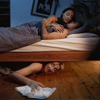 Pháp luật - Hai người đàn ông và “đóa hồng hư hỏng”