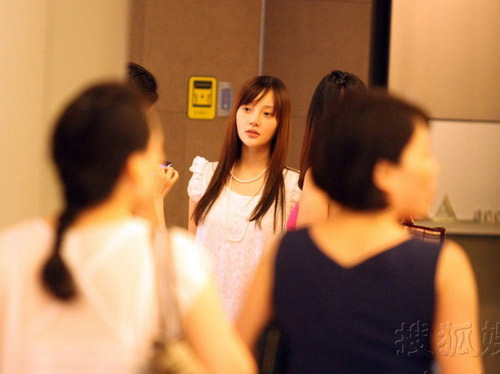 Phạm Băng Băng về nhà với trai lạ - 19