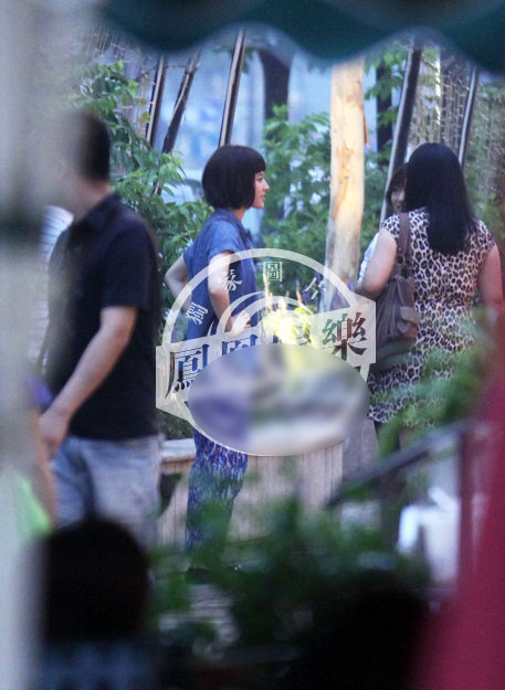 Phạm Băng Băng về nhà với trai lạ - 13