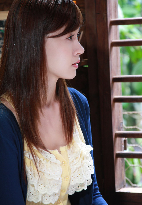 Midu vào vai gái quê u sầu - 3