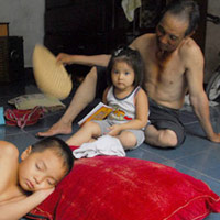 Tin tức trong ngày - Nóng đỉnh điểm, "điên đầu" vì mất điện