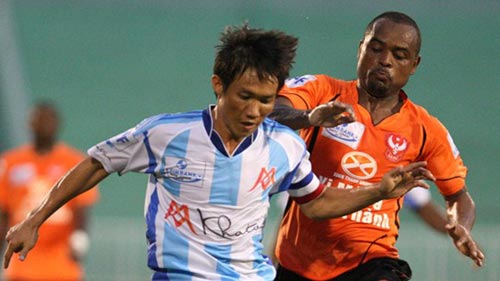 V-League thời “thắt lưng, buộc bụng” - 1