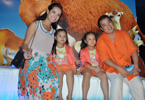 Lý Nhã Kỳ nhí nhảnh bên Ngô Quang Hải - 13