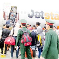 Thị trường - Tiêu dùng - Thời của hàng không giá rẻ