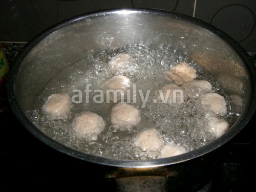 Cải thìa xào bò viên cho cơm chiều ngon - 2