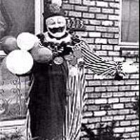 Kẻ giết người dưới vỏ bọc chú hề (Kỳ 2)