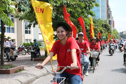 Hot teen Việt tham gia lập kỷ lục thế giới - 11