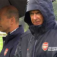 Bóng đá - Wenger định mua Neymar thay Persie?