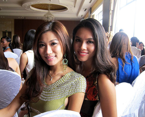 Hoàng My tung clip trên facebook - 5