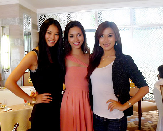 Hoàng My tung clip trên facebook - 2