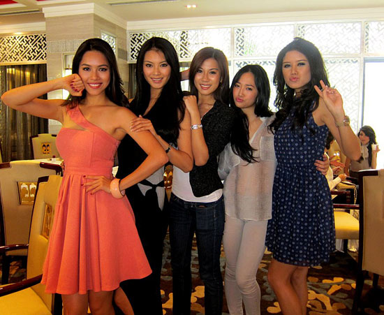 Hoàng My tung clip trên facebook - 6