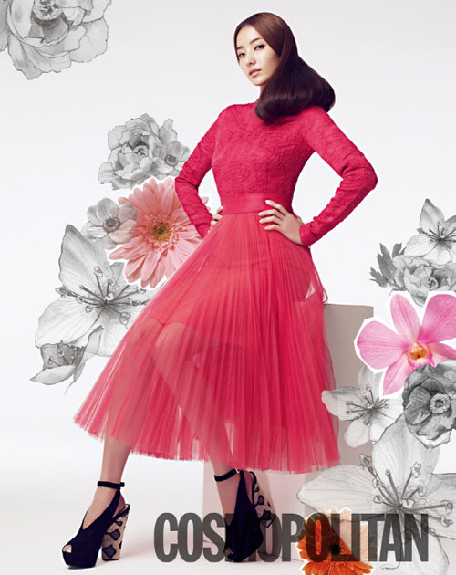 Lee Young Ae vượt trội sao “Người nhện” - 6