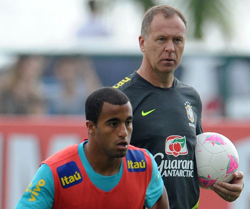 Hàng công O.Brazil: Cỗ máy hủy diệt - 2